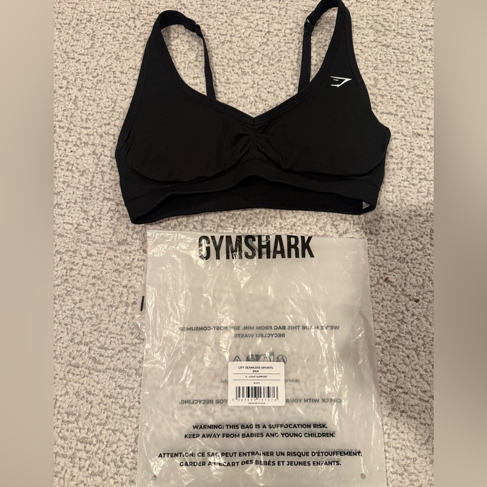 NWT Gymshark Lift Seamless Sports Bra – Black – Size S – Light Support